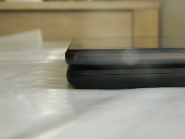 epaisseur Amazon Fire vs cdisplay