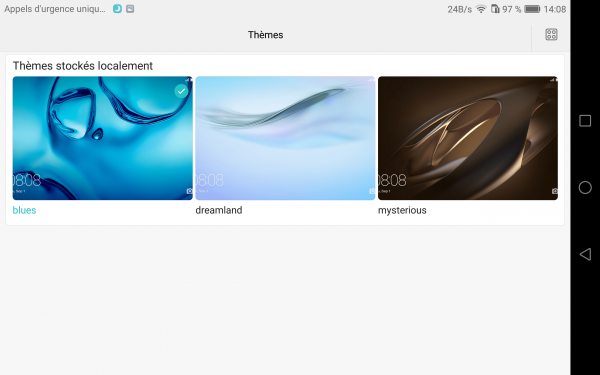 Il est possible de personnaliser EMUI 4.1 avec divers thèmes.