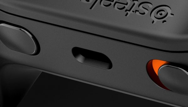 Steelseries se recharge avec cordon Lightning