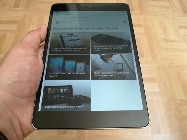 L'écran "Retina" de la MiPad 3 est de bonne qualité, idéal pour la lecture.