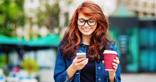 Utilisatrice d'un forfait mobile