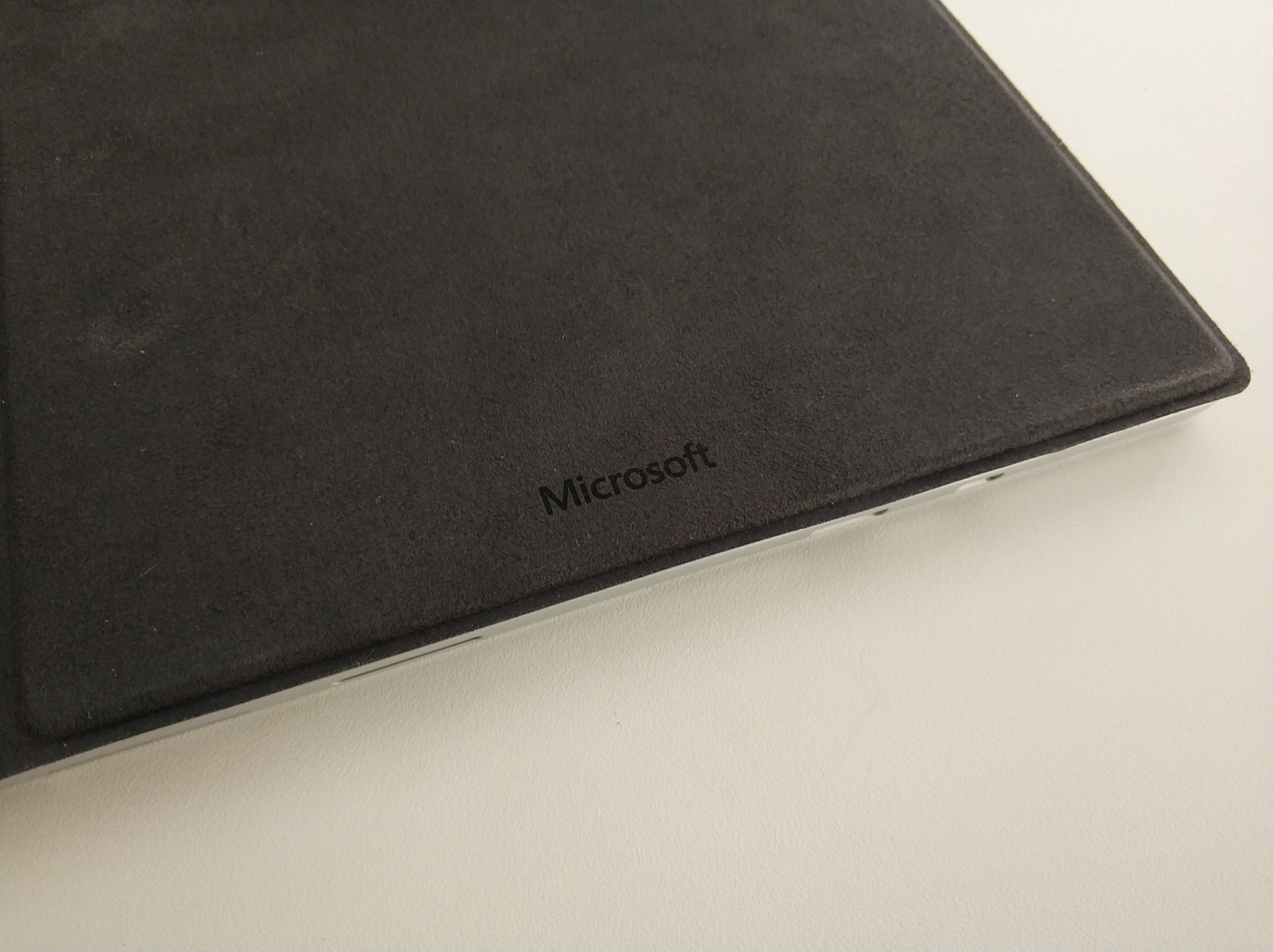 Style Cover Alcantara Surface Pro