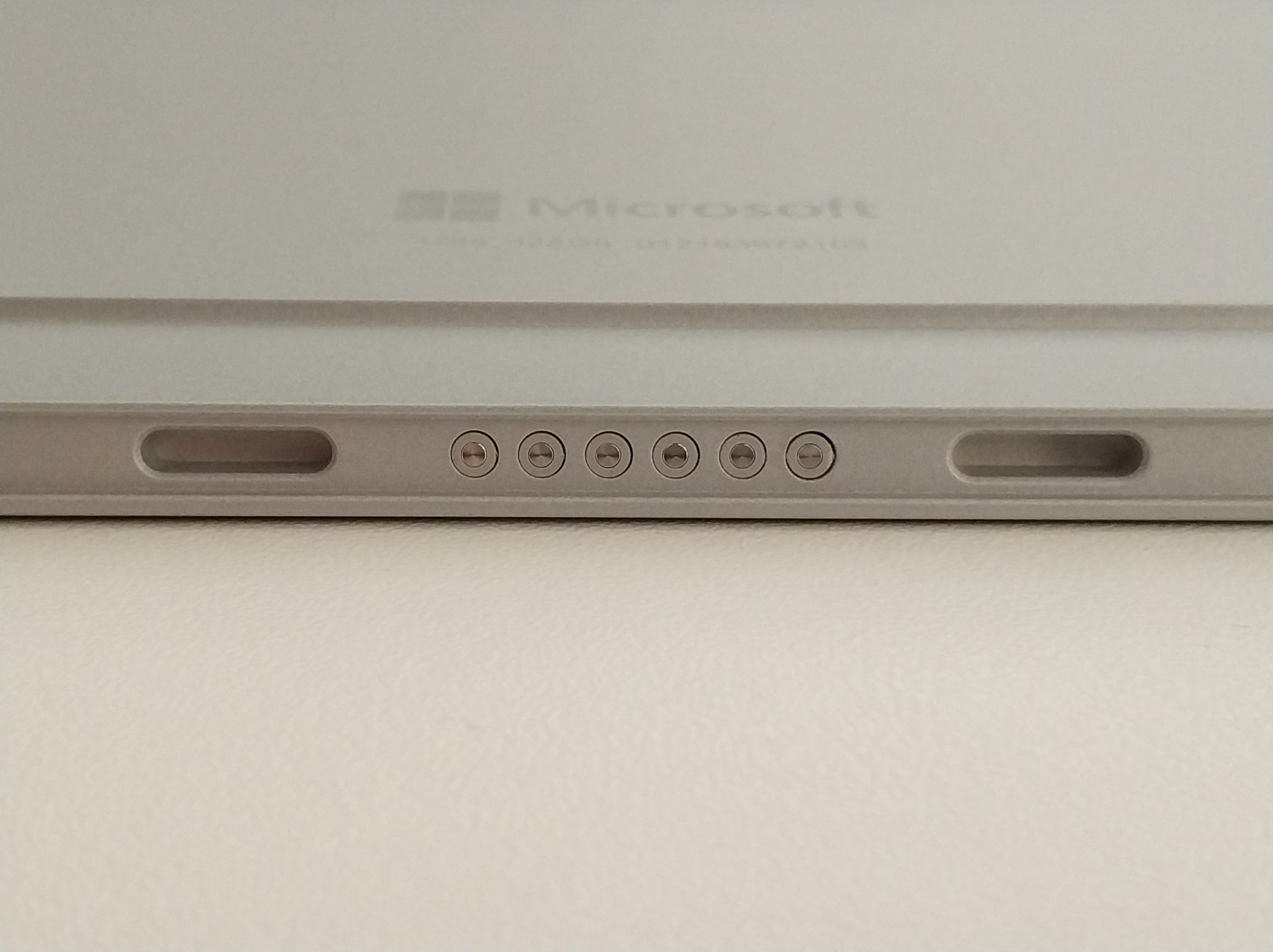 Fixation clavier Surface Pro